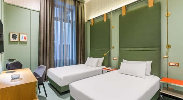 Standard room of the Room Mate Giulia hotel